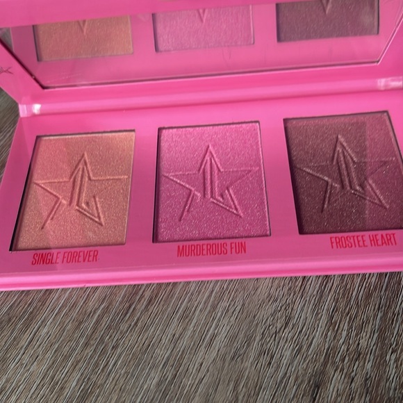Jeffree Star Heartbreaker Skin Frost Highlighter Palette - Picture 10 of 14